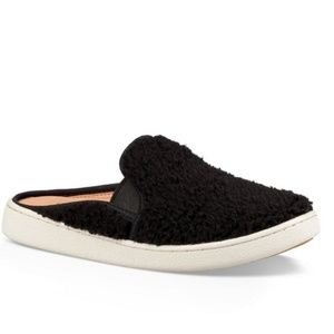 UGG Australia Luci Slip-on Sneakers